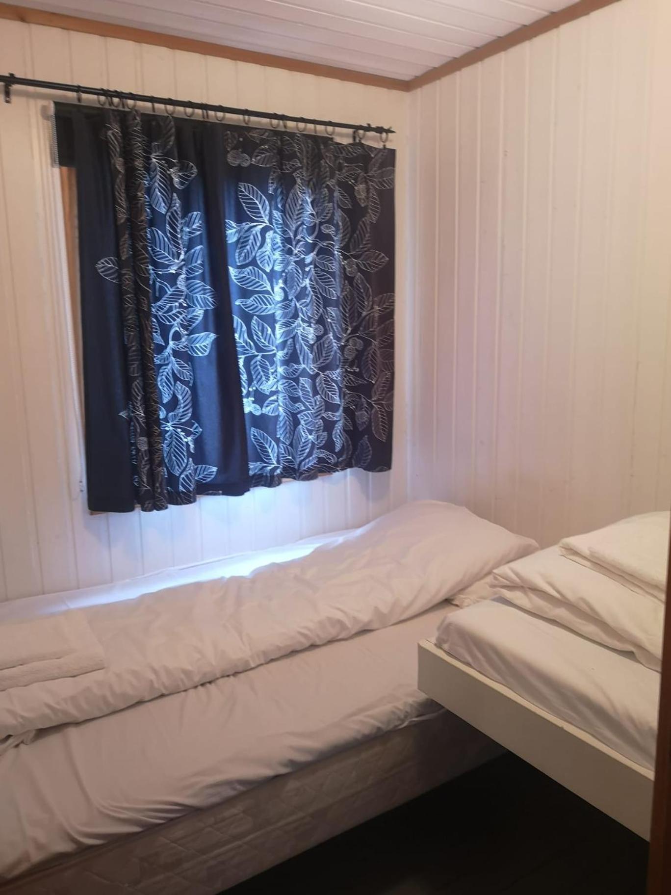 Ulvsvag Gjestgiveri Og Fjordcamping As Exterior foto
