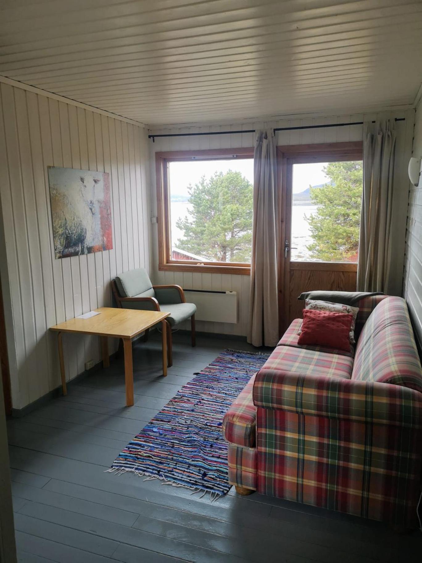 Ulvsvag Gjestgiveri Og Fjordcamping As Exterior foto