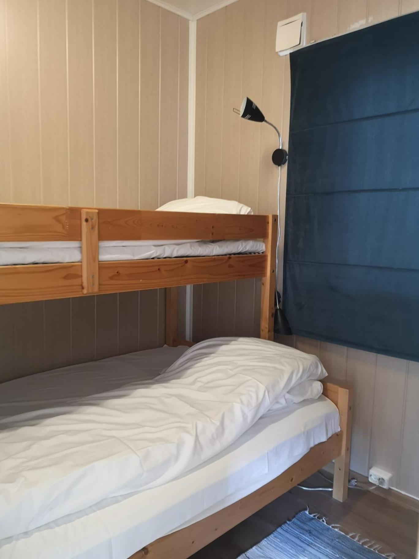 Ulvsvag Gjestgiveri Og Fjordcamping As Exterior foto